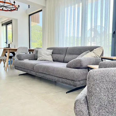 Nest Largely Designed Private With Pool & Garden In Hotel Göcek