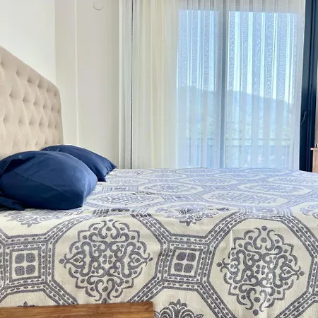 Nest Largely Designed Private With Pool & Garden In Ξενοδοχείο