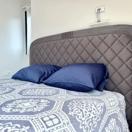 Hotel Nest Largely Designed Private With Pool & Garden In
