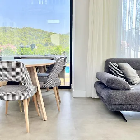 Ξενοδοχείο Nest Largely Designed Private With Pool & Garden In
